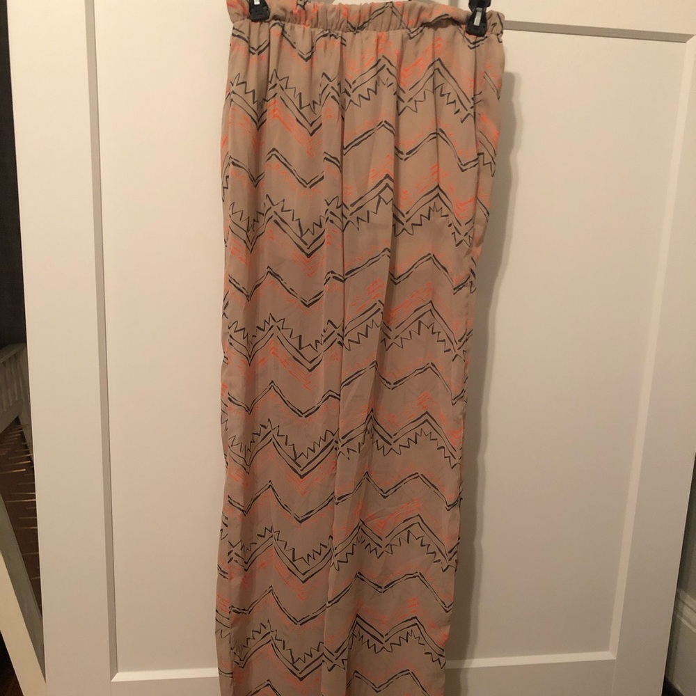 Loose fit trousers